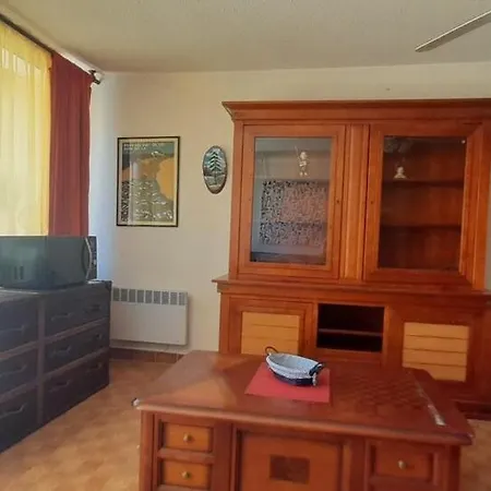 46e, Heliopolis Au Village Naturiste